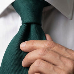 Cravatta 7 Pieghe DACCA in seta inglese stampata Verde Scuro