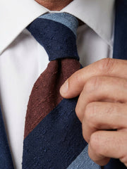 Cravatta 3 pieghe sfoderata blu/marrone in seta shantung TRIGA
