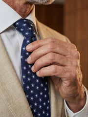 Cravatta 3 Pieghe blu scuro TWINORIS seta stampata inglese