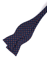 Papillon da annodare in seta stampata BERRY blu scuro