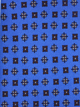 Cravatta blu avion 3 Pieghe PAMELA in seta stampata inglese