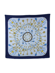 Foulard con fondo bianco in pura seta stampata KEYS