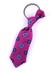 Fuchsia tie keychain in pure luxury silk with steel ring
