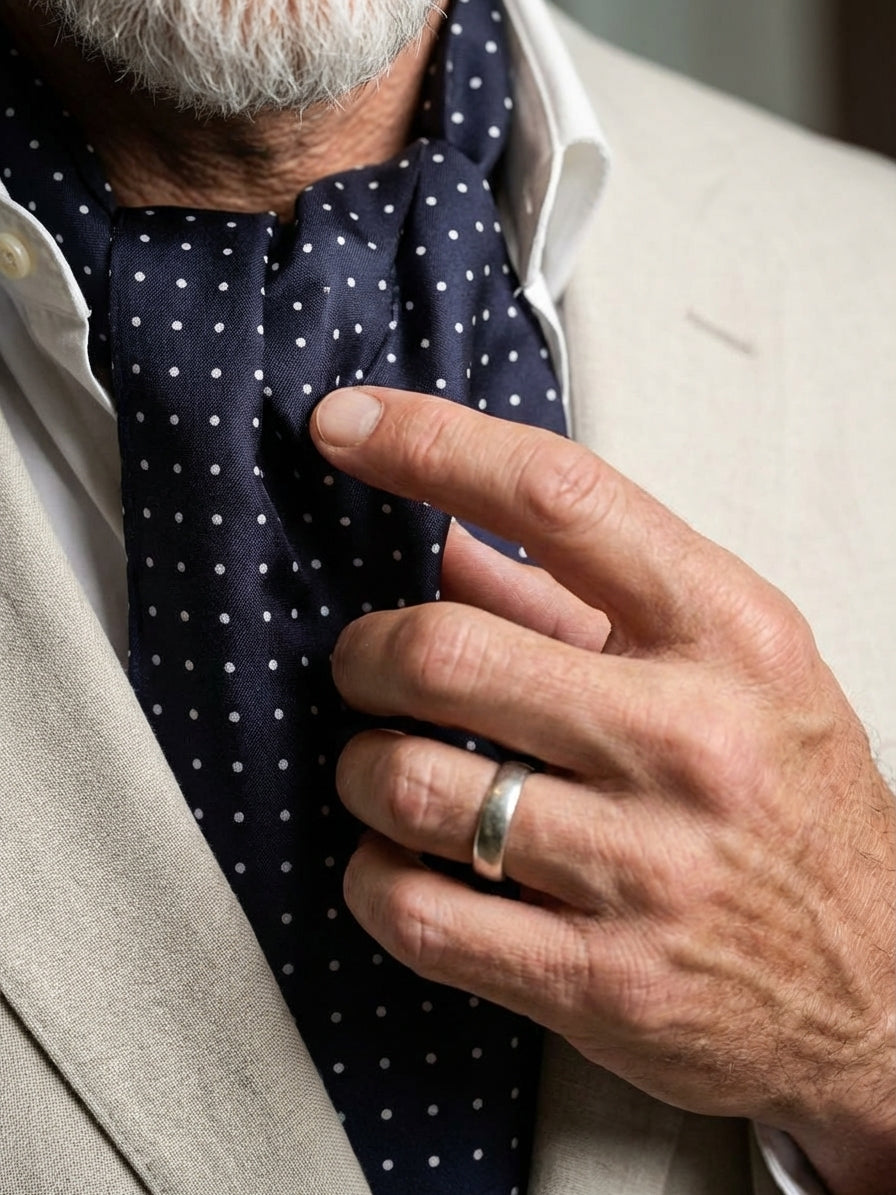 Ascot uomo in pura seta VADENA Nero