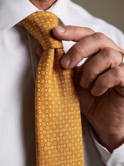 Cravatta 3 Pieghe oro AURA seta tessuto