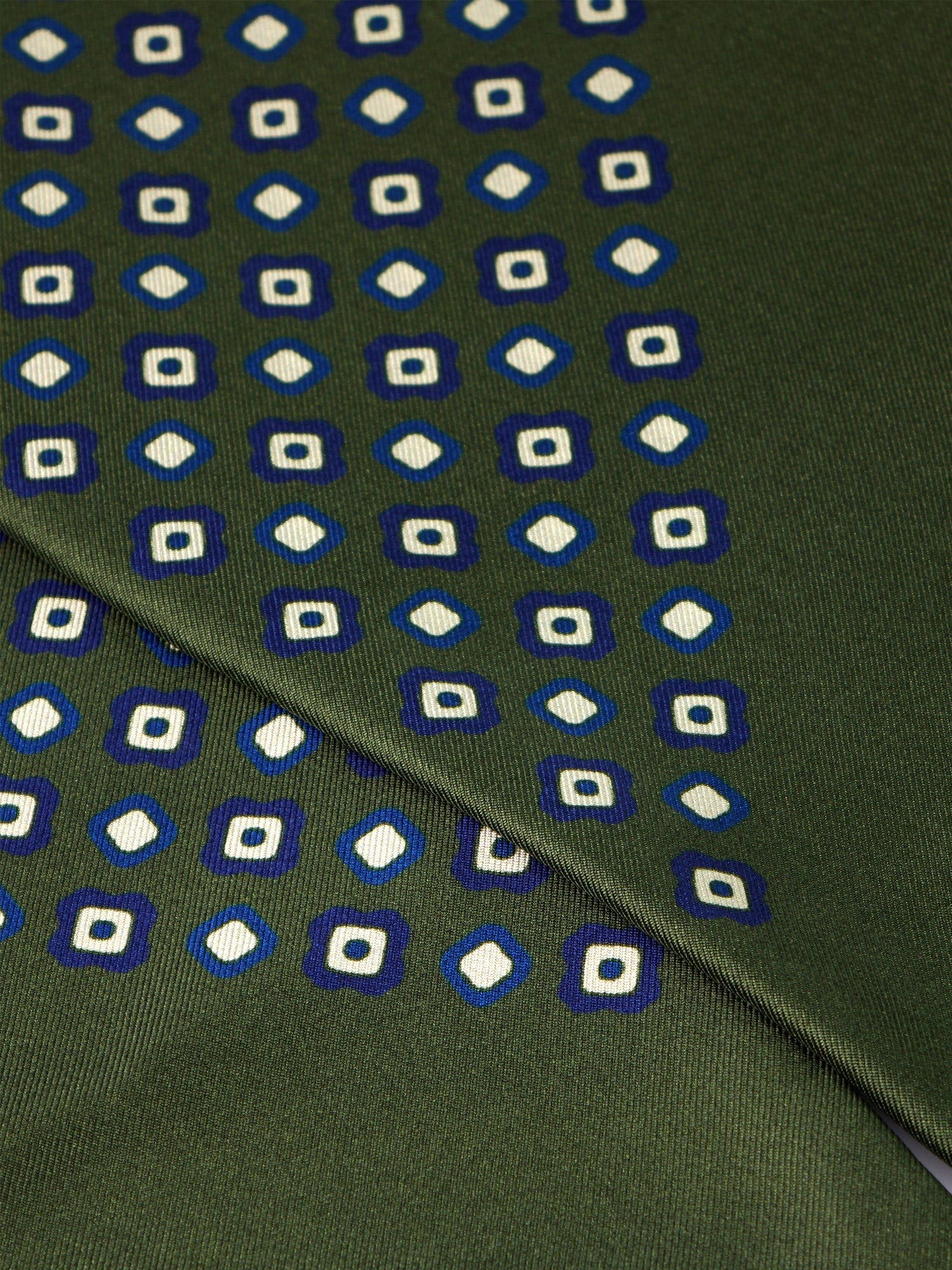 Twilly verde in seta twill Caren