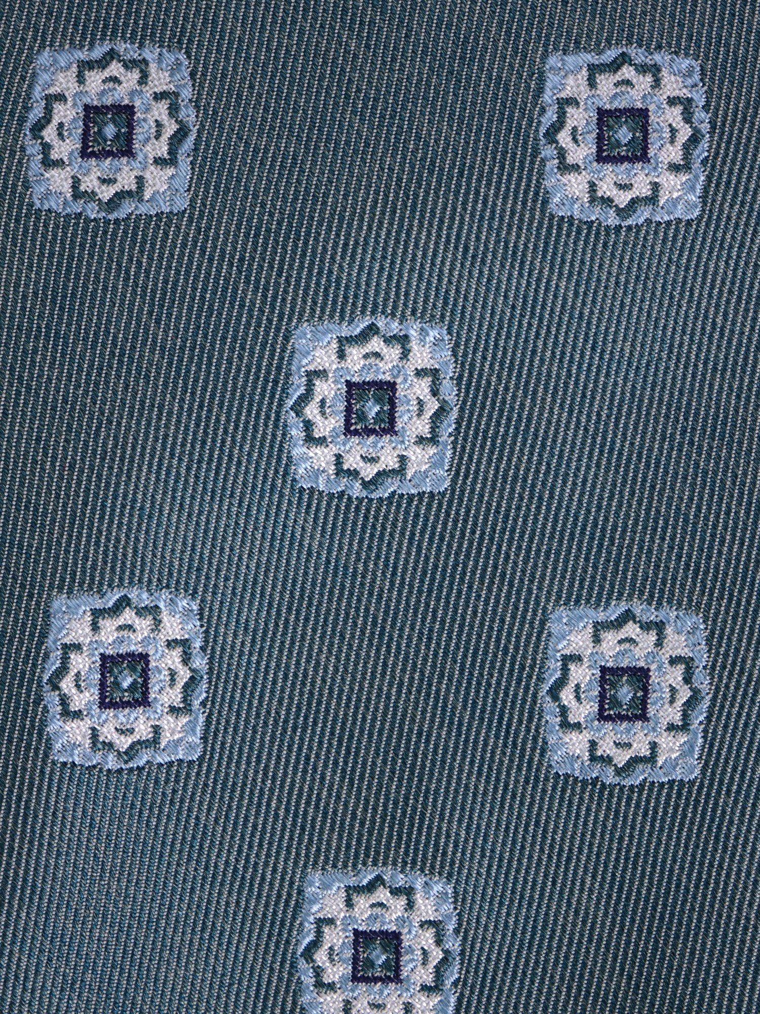 Cravatta 3 pieghe CASE in seta jacquard Verde