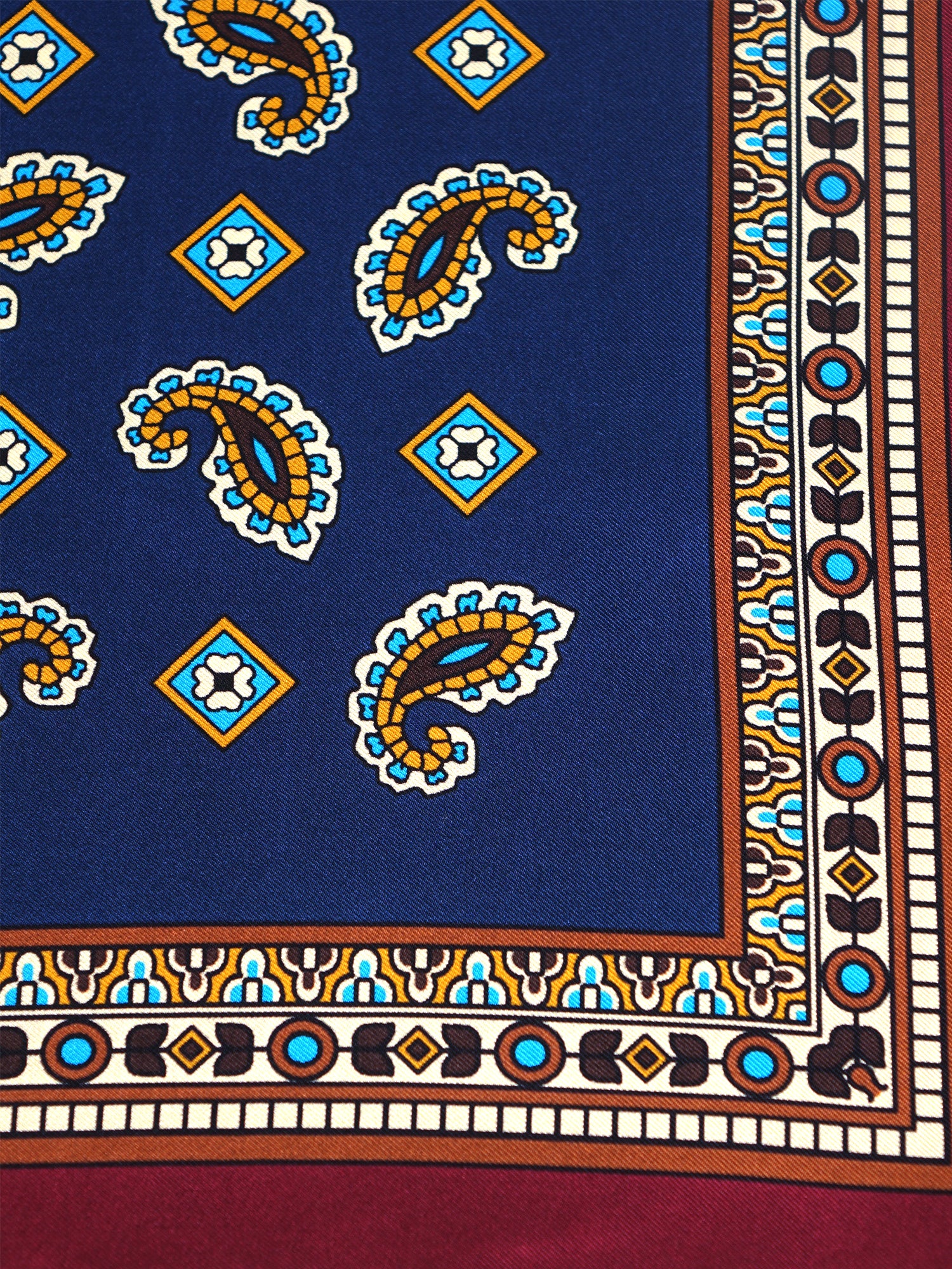 Foulard blu 70x70cm in seta stampata FALENA