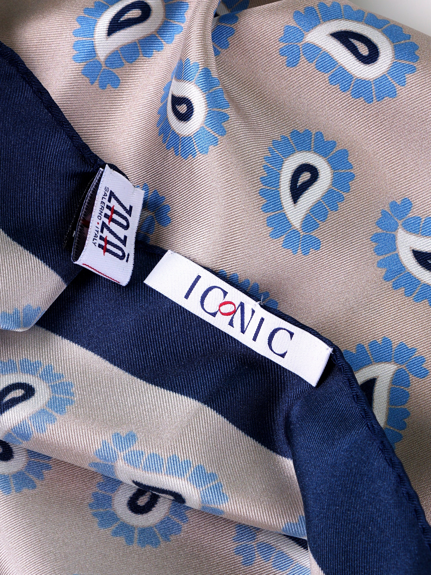 Foulard GAGGIA beige in seta stampata
