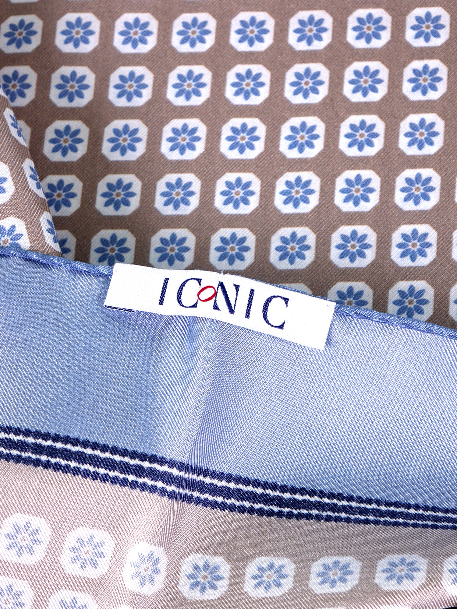 Foulard IMA beige in seta stampata
