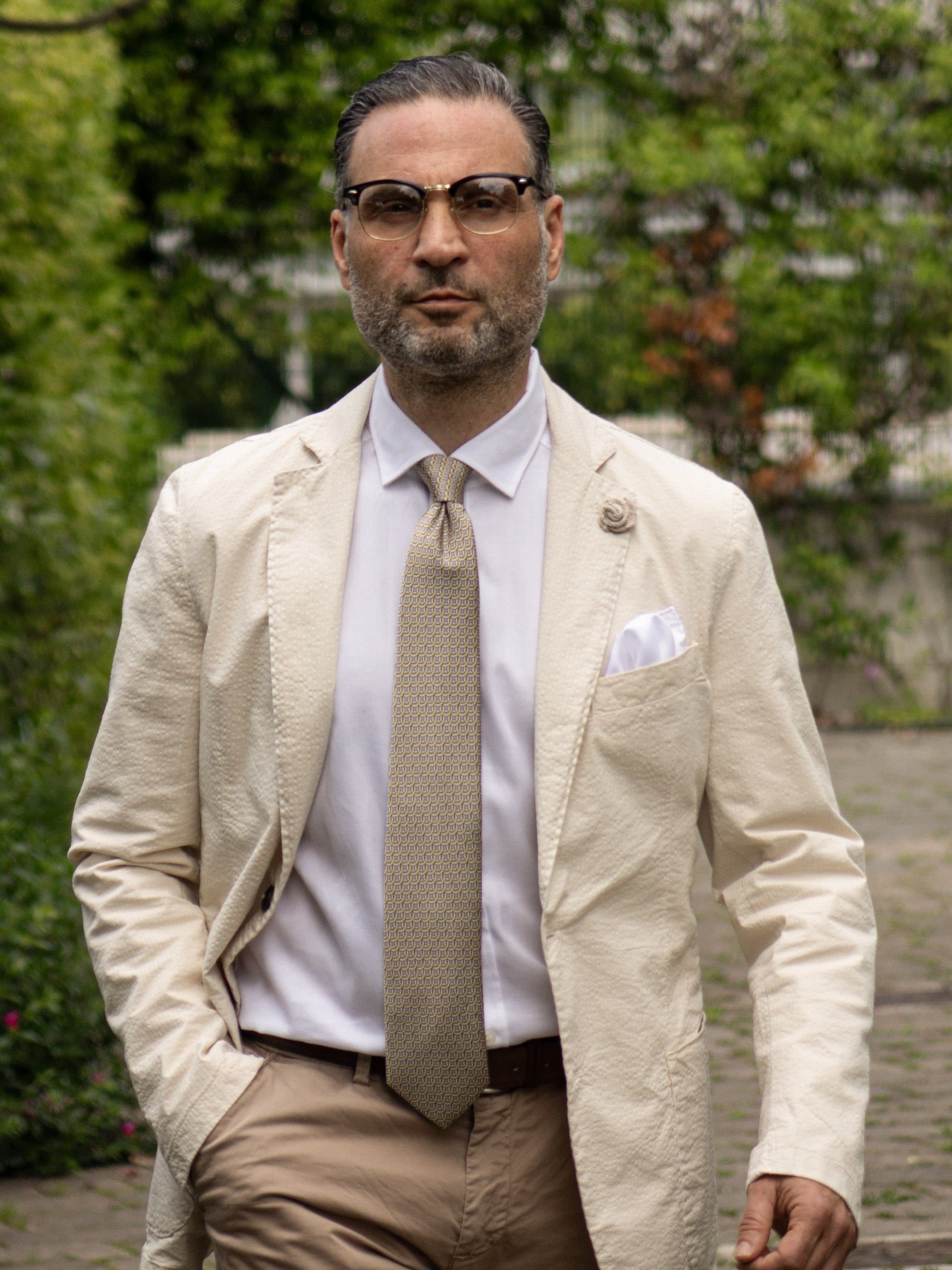 Cravatta beige 3 Pieghe INCROCIO in seta raso stampata