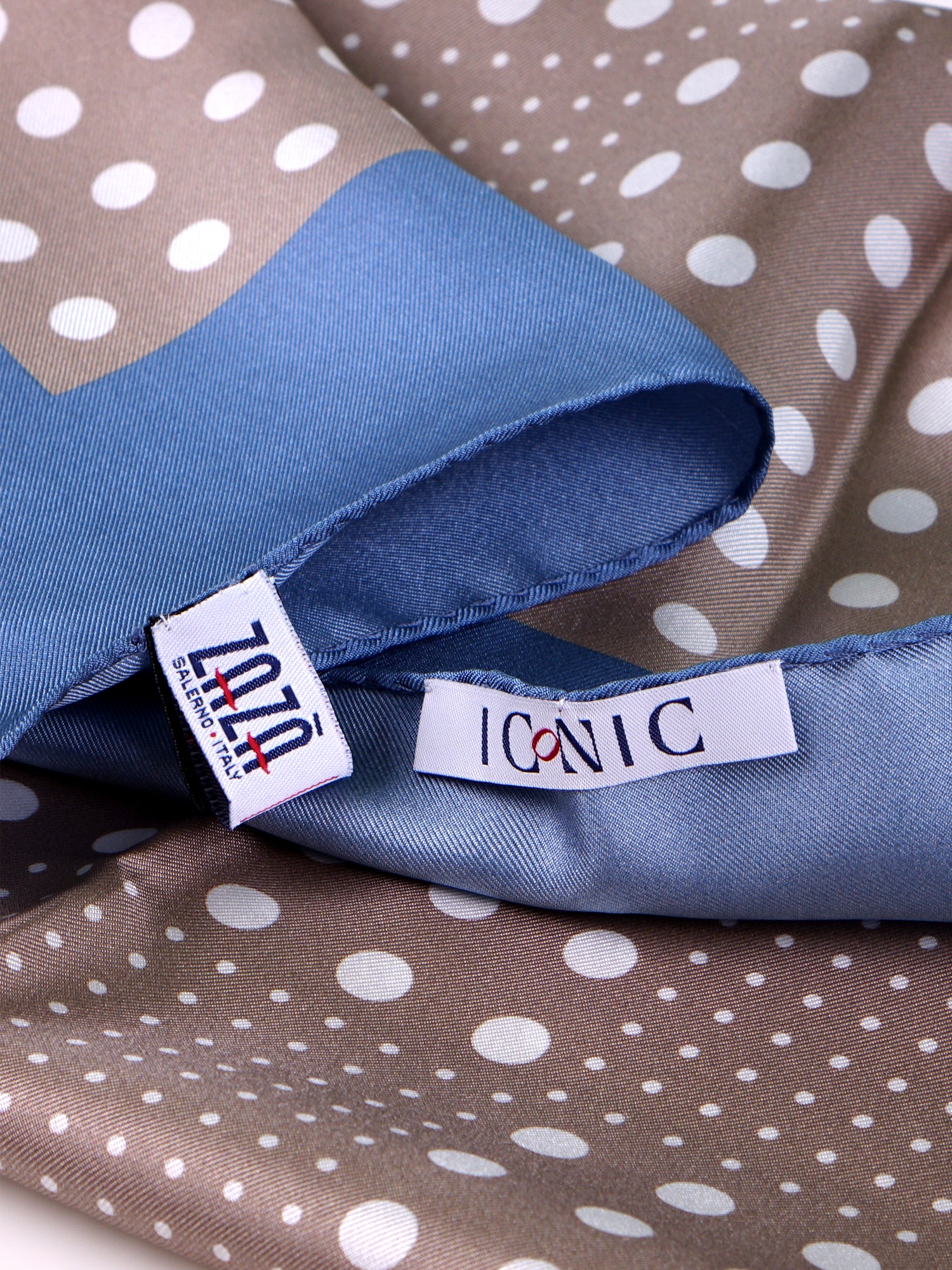 Foulard MULTIBALL beige in seta stampata