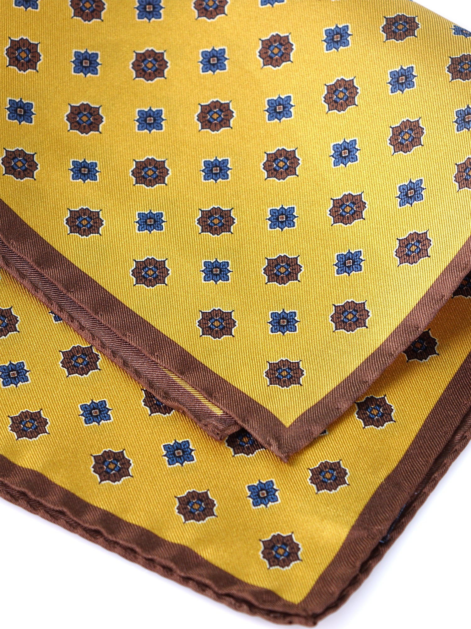 Fazzoletto da taschino giallo in pura seta stampata KARMA