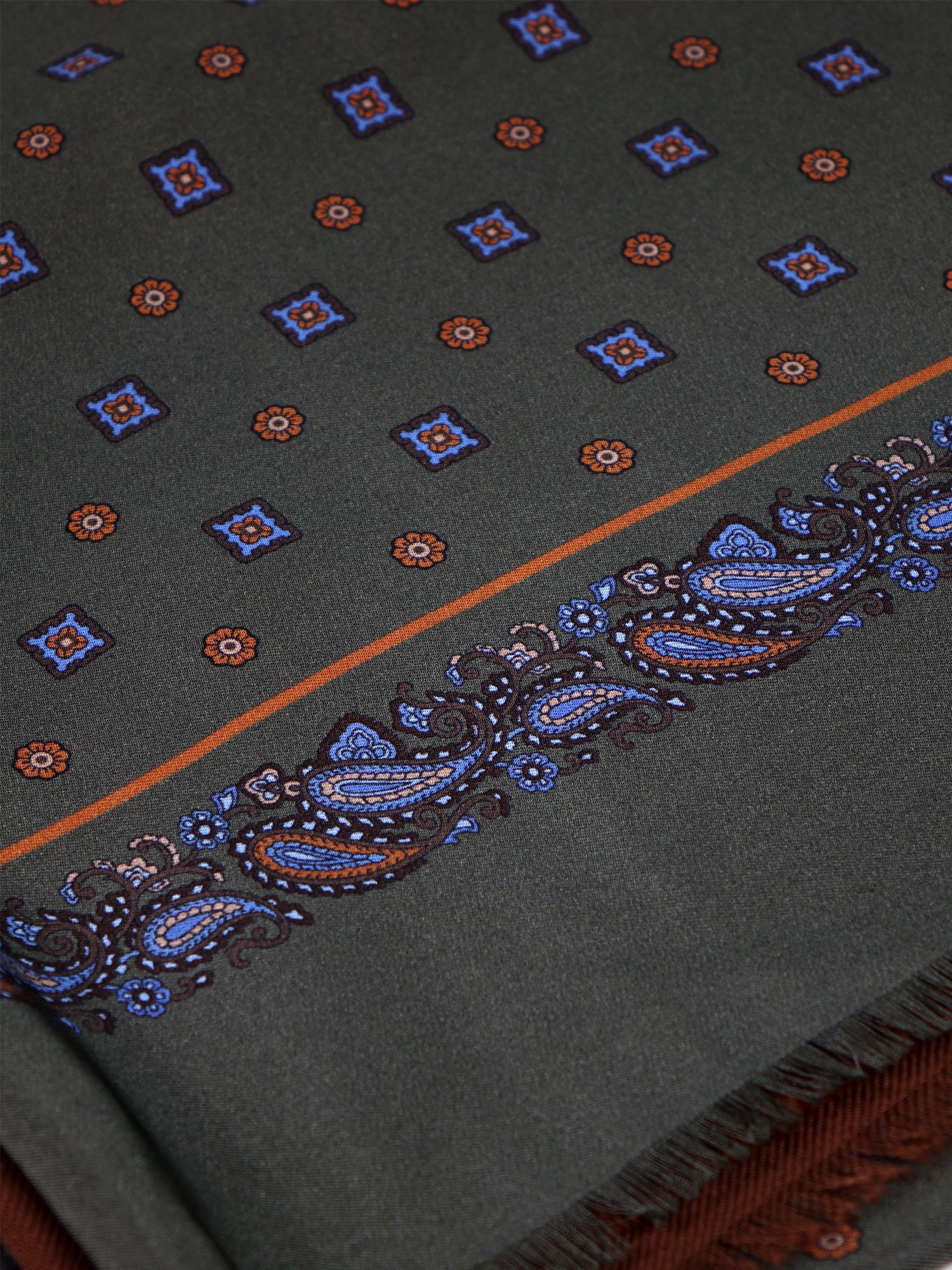 Sciarpa doppiata in seta\lana stampata SPORTY verde