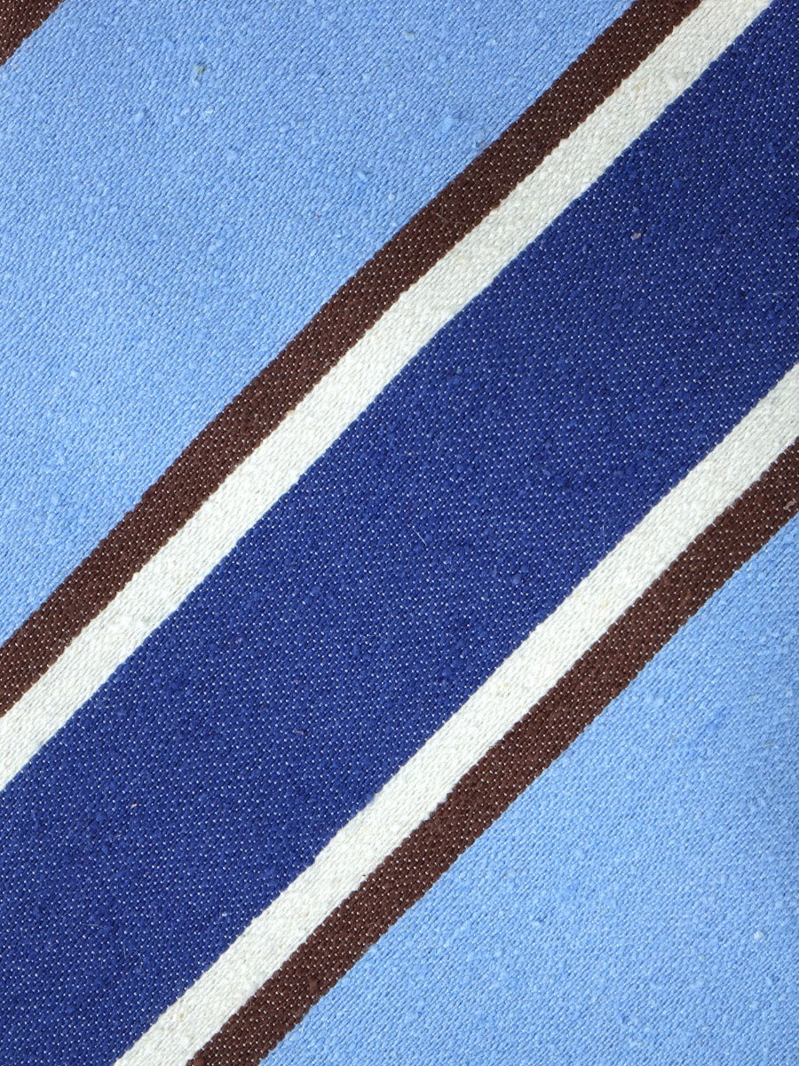 Cravatta 3 pieghe celeste sfoderata in seta bourette LORETTA - PARTICOLARE