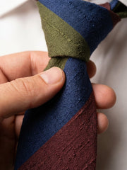 Cravatta 3 pieghe sfoderata verde/blu/marrone in seta shantung TRIGA