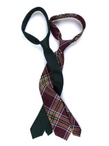 Cravatta 3 pieghe per LUI e cravatta slim per LEI in coordinato in pura garza di seta Bordeaux/Verde